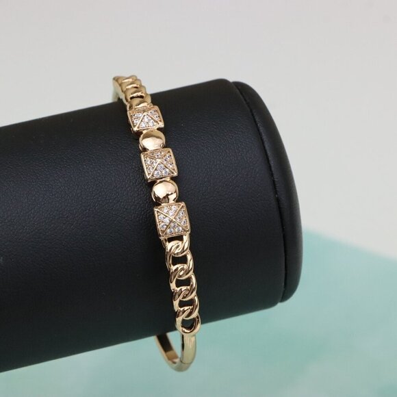 Rose Gold Bangle with Diamond-Studded Pyramid & Link Design, XPBL0470 - Picture 9 of 12